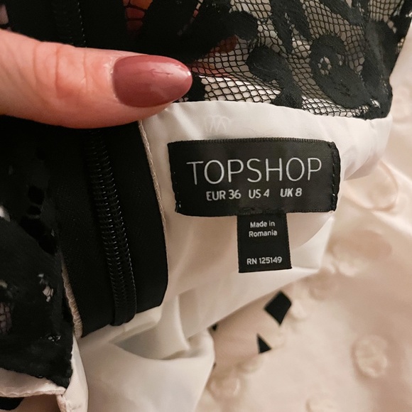 🆕 NWT Topshop Cloud Print Romper- sexy swoop open back, with black lace inlet - Picture 5 of 5